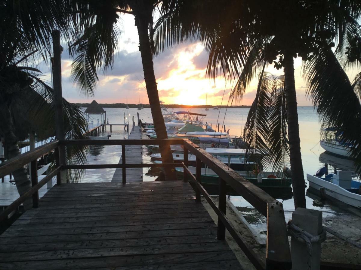 Casa Mantarraya Lägenhet Isla Mujeres Exteriör bild